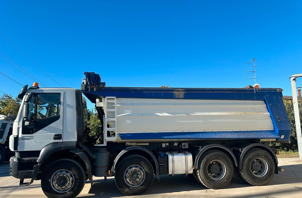 Iveco Trakker 500 anno 2020 - Volquete camión: foto 4 Iveco Trakker 500 anno 2020 - Volquete camión: foto 4