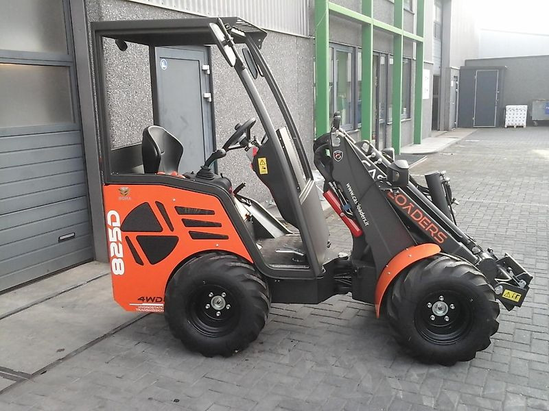 Cargadora de ruedas nuevo Cast 825D: foto 8