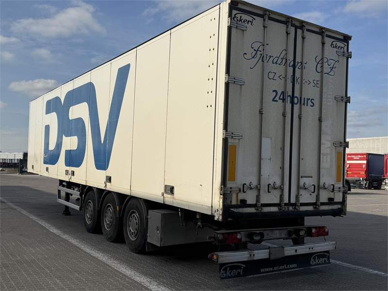 Caja cerrada semirremolque Ekeri 33 pl.: foto 8 Caja cerrada semirremolque Ekeri 33 pl.: foto 8