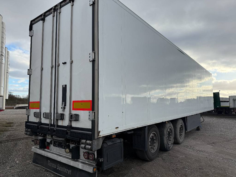 Schmitz Cargobull 3-axle 66pl. Vector1950MT Multitemp/Doppelkammer - Frigorífico semirremolque: foto 4 Schmitz Cargobull 3-axle 66pl. Vector1950MT Multitemp/Doppelkammer - Frigorífico semirremolque: foto 4