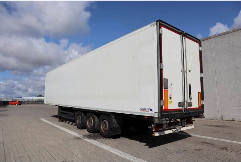 Schmitz Cargobull 33 pl. Dobbelt compartment - Frigorífico semirremolque: foto 4 Schmitz Cargobull 33 pl. Dobbelt compartment - Frigorífico semirremolque: foto 4