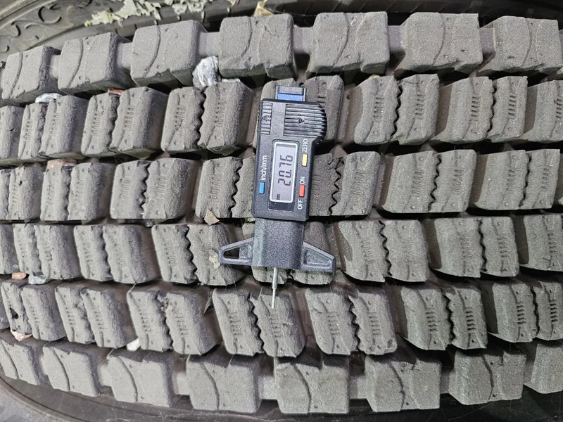 Neumático para Camión Continental 295/80R22.5 - 20mm: foto 6