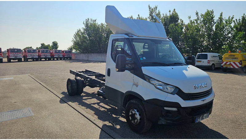 Iveco Daily IS70CI2BA - Chasis camión: foto 3 Iveco Daily IS70CI2BA - Chasis camión: foto 3