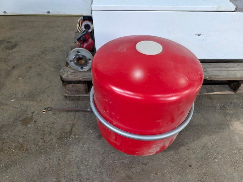 Remeha Quinta 45 CV ketel Remeha Quinta 45 CV Ketel – 40kW – Inclusief Expansievat Flexcon – Gas – CV Installatie - Maquinaria de construcción: foto 4 Remeha Quinta 45 CV ketel Remeha Quinta 45 CV Ketel – 40kW – Inclusief Expansievat Flexcon – Gas – CV Installatie - Maquinaria de construcción: foto 4