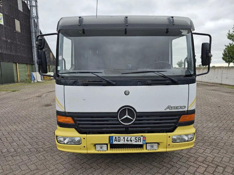 Mercedes-Benz Atego 918 - Camión lona: foto 2 Mercedes-Benz Atego 918 - Camión lona: foto 2