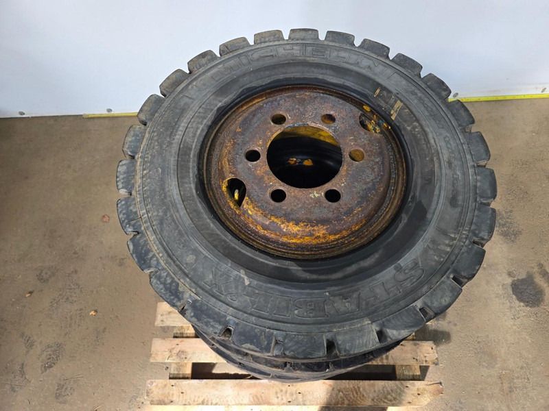 Michelin Starbil'X 8.25 R15 - Neumático: foto 5 Michelin Starbil'X 8.25 R15 - Neumático: foto 5