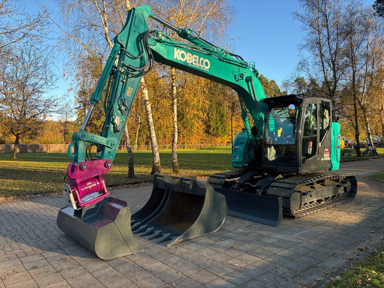 KOBELCO SK 140 SRLC-7 - Excavadora de cadenas: foto 3 KOBELCO SK 140 SRLC-7 - Excavadora de cadenas: foto 3