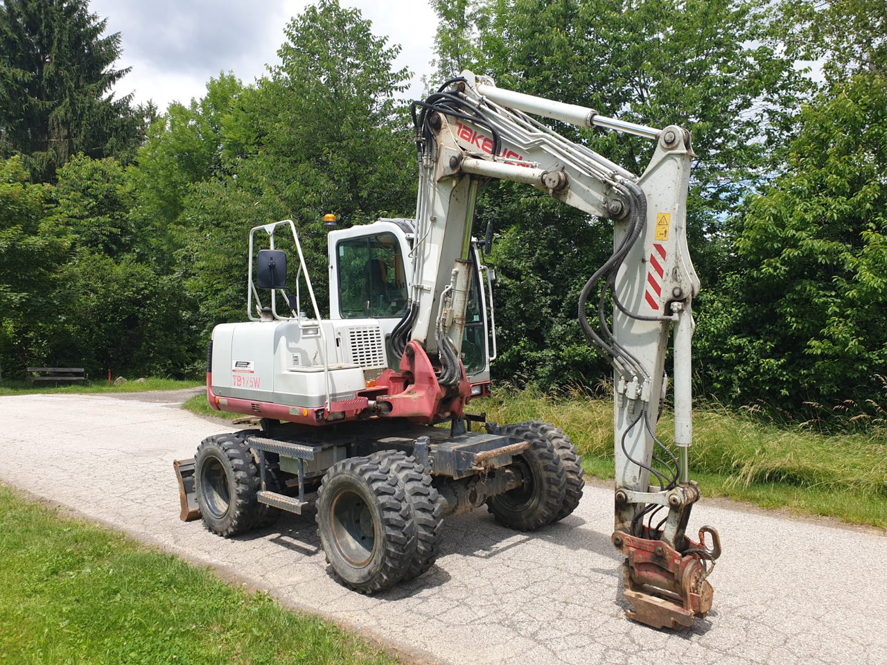 TAKEUCHI TB 175W - Excavadora de ruedas: foto 4 TAKEUCHI TB 175W - Excavadora de ruedas: foto 4