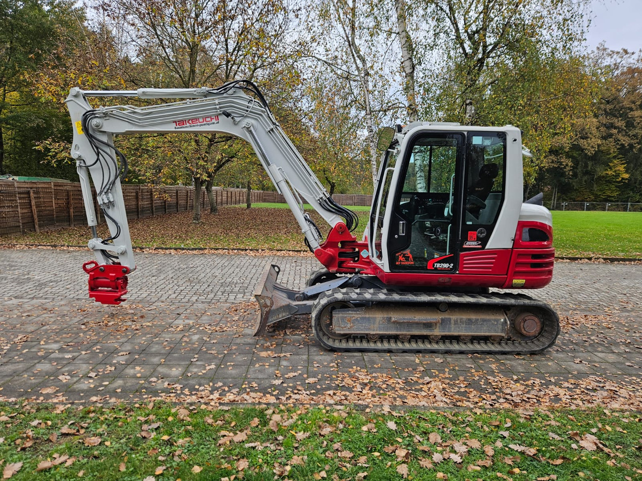 TAKEUCHI TB 290-2 - Miniexcavadora: foto 1 TAKEUCHI TB 290-2 - Miniexcavadora: foto 1
