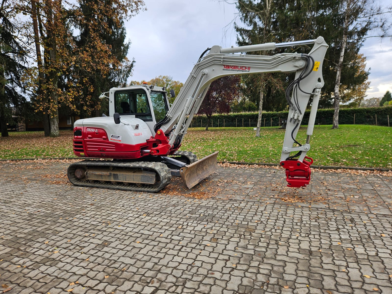 TAKEUCHI TB 290-2 - Miniexcavadora: foto 5 TAKEUCHI TB 290-2 - Miniexcavadora: foto 5