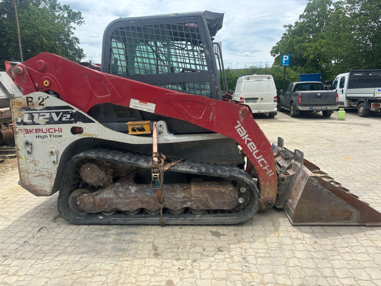 Takeuchi TL 12 V-2 - Engine defektive - Minicargadora: foto 2 Takeuchi TL 12 V-2 - Engine defektive - Minicargadora: foto 2