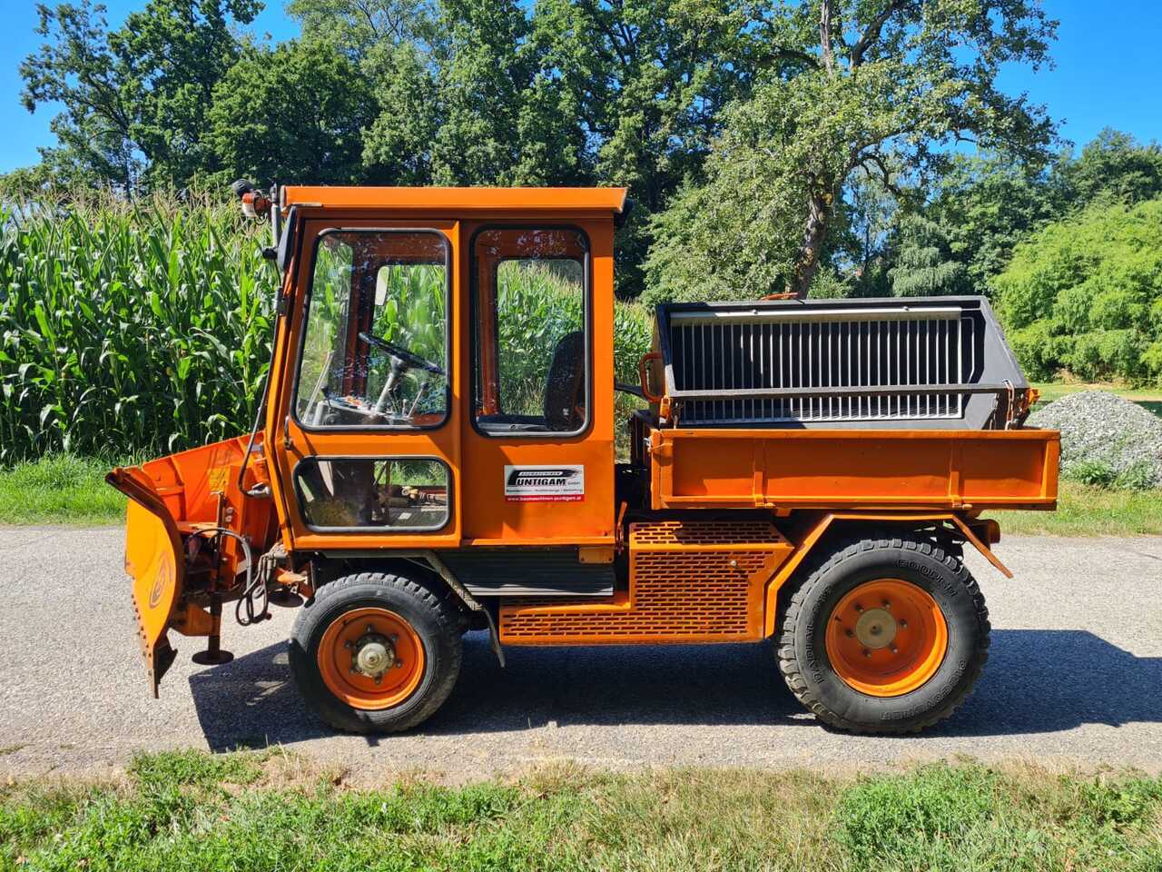 Boschung Pony DP 40 AK - Vehículo municipal: foto 1 Boschung Pony DP 40 AK - Vehículo municipal: foto 1