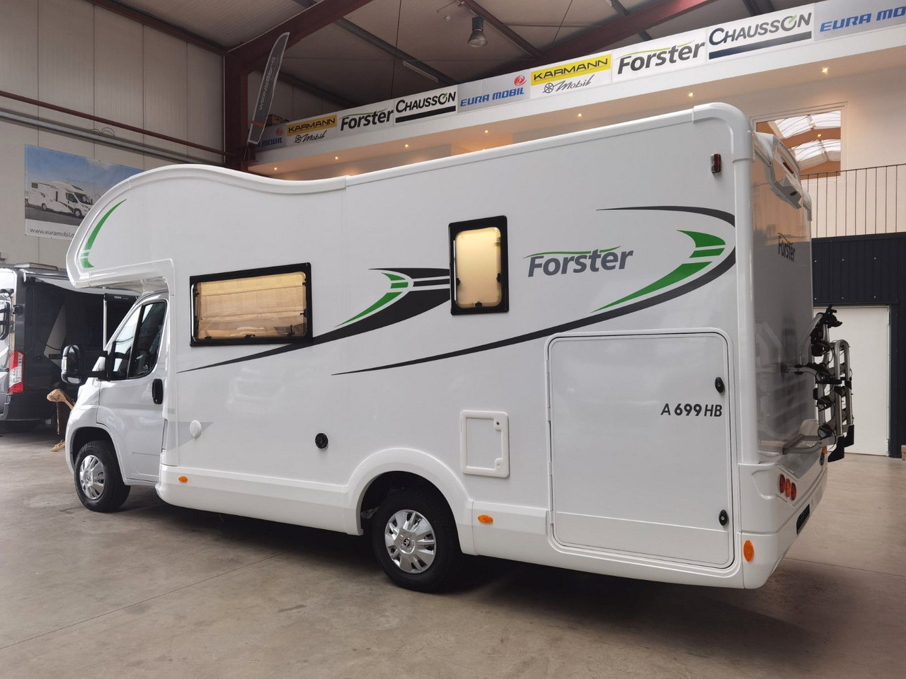 Forster A 699 HB /140PS / ZUBEHÖR - PAKET / 6x SITZP. - Autocaravana capuchina: foto 5 Forster A 699 HB /140PS / ZUBEHÖR - PAKET / 6x SITZP. - Autocaravana capuchina: foto 5