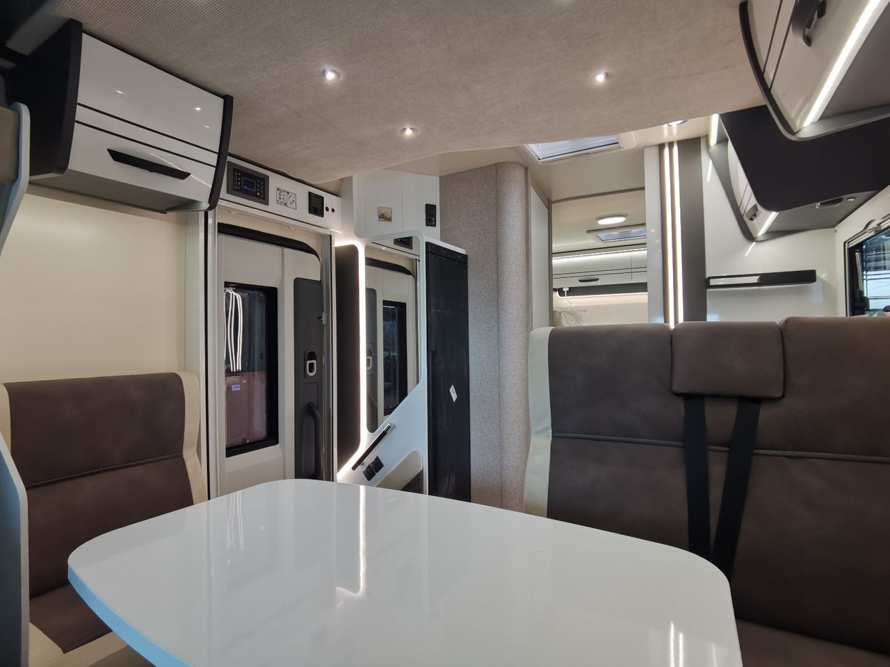 Autocaravana perfilada Forster T 745 EB / MODELL 2026 / EINZELBETTEN & RAUMBAD: foto 15