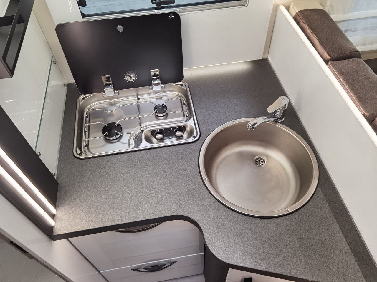 Autocaravana perfilada Forster T 745 EB / MODELL 2026 / EINZELBETTEN & RAUMBAD: foto 17