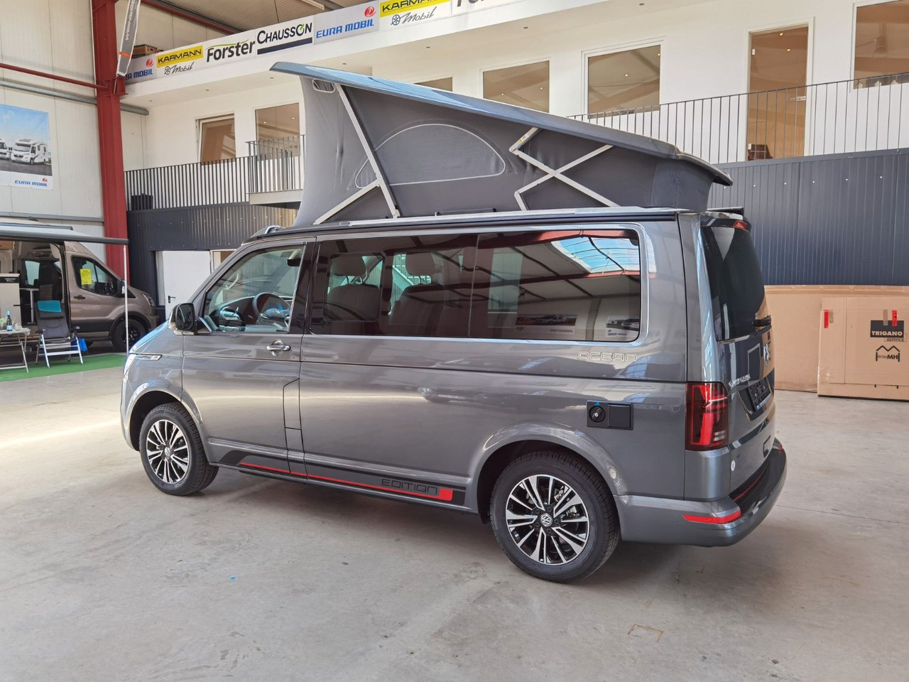 Volkswagen T6.1 CALIFORNIA OCEAN EDITION / DSG / NAVI / ACC - Furgoneta de pasajeros: foto 5 Volkswagen T6.1 CALIFORNIA OCEAN EDITION / DSG / NAVI / ACC - Furgoneta de pasajeros: foto 5