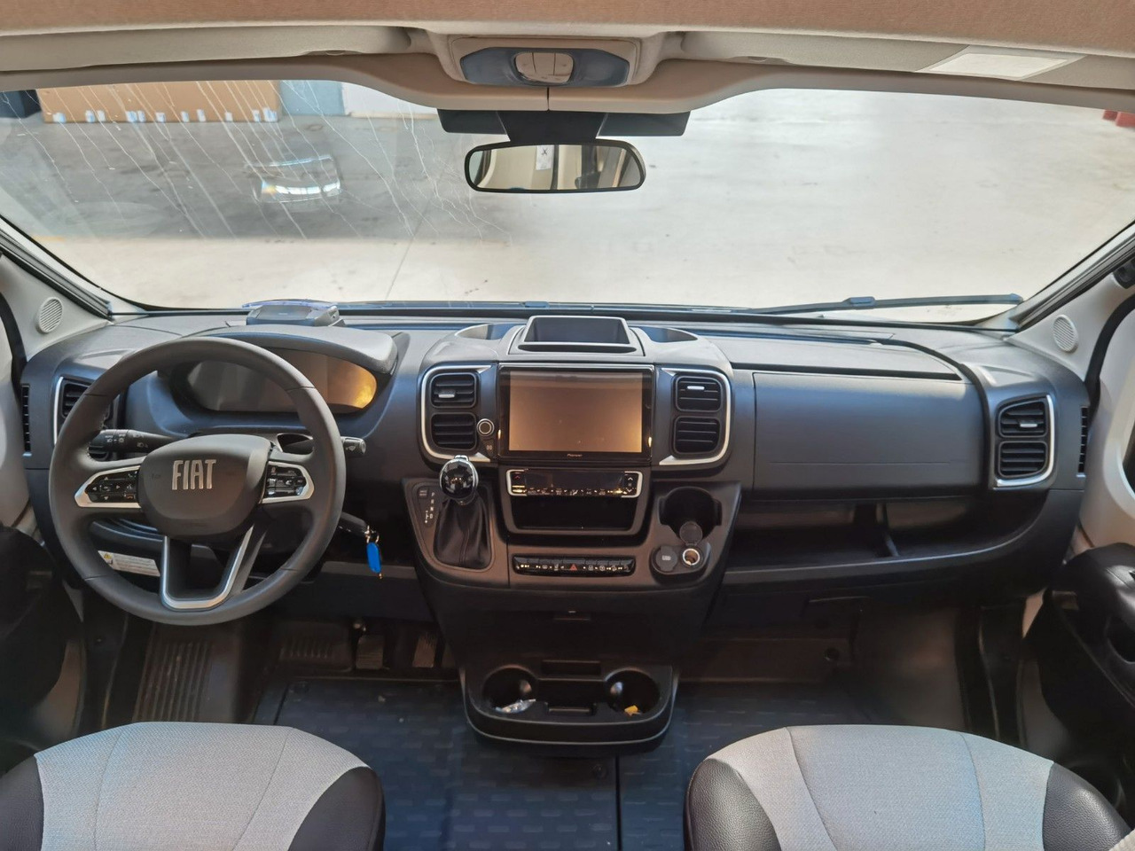 Autocaravana perfilada Weinsberg CARACOMPACT 600 MEG PEPPER / 8G. - AUTOMATIK: foto 11 Autocaravana perfilada Weinsberg CARACOMPACT 600 MEG PEPPER / 8G. - AUTOMATIK: foto 11