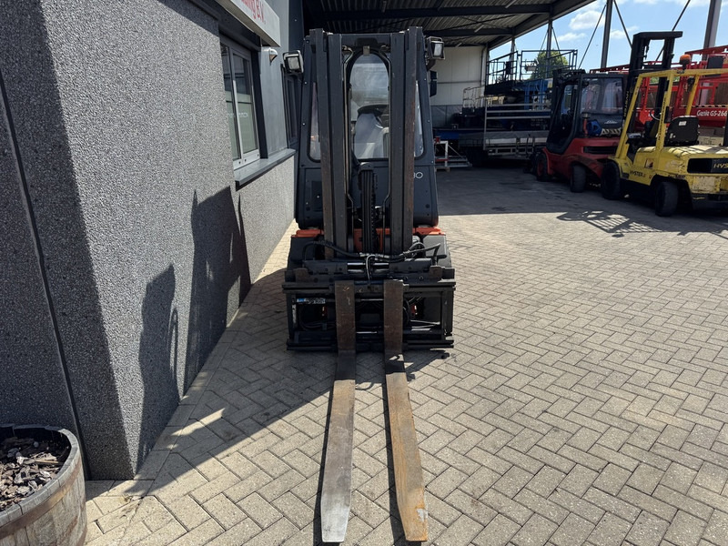 Linde H30T- 03 - Carretilla elevadora de gas: foto 4 Linde H30T- 03 - Carretilla elevadora de gas: foto 4