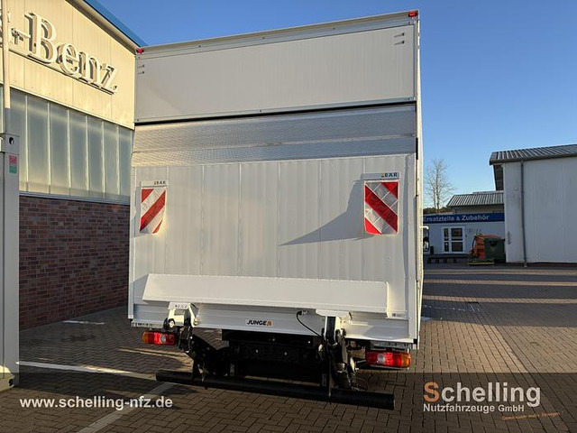 FUSO 7C18 - Camión caja cerrada: foto 3 FUSO 7C18 - Camión caja cerrada: foto 3