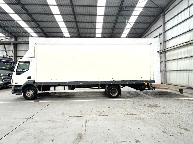 DAF LF 55.220 AE45 LAMMES/LAMMES - BLATT / BLATT - Camión caja cerrada: foto 2 DAF LF 55.220 AE45 LAMMES/LAMMES - BLATT / BLATT - Camión caja cerrada: foto 2