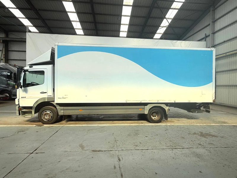 Mercedes-Benz Atego 922 DAUTEL LIFT / HAYON / BLATT-BLATT/LAMMES-LAMMES/ EURO3 / MANUAL - Camión caja cerrada: foto 2 Mercedes-Benz Atego 922 DAUTEL LIFT / HAYON / BLATT-BLATT/LAMMES-LAMMES/ EURO3 / MANUAL - Camión caja cerrada: foto 2
