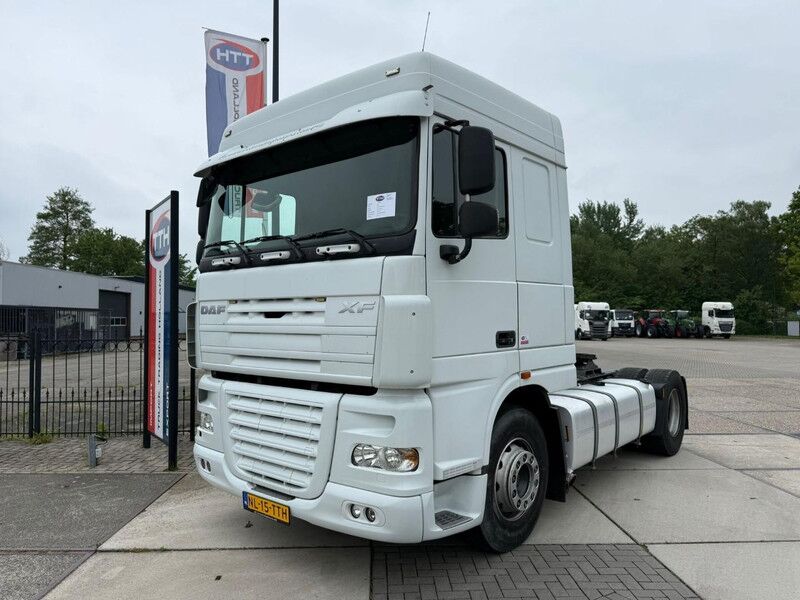 DAF XF105.460 SpaceCab Euro5 Intarder 806.000 km! APK/MOT/TÜV 2027 april - Cabeza tractora: foto 2 DAF XF105.460 SpaceCab Euro5 Intarder 806.000 km! APK/MOT/TÜV 2027 april - Cabeza tractora: foto 2