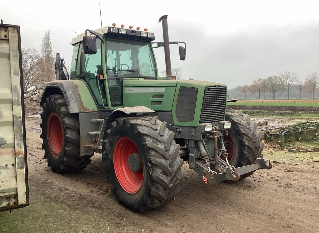 1993 FENDT FAVORITE 816 ALL-WHEEL DRIVE FARM TRACTOR - Tractor: foto 2 1993 FENDT FAVORITE 816 ALL-WHEEL DRIVE FARM TRACTOR - Tractor: foto 2