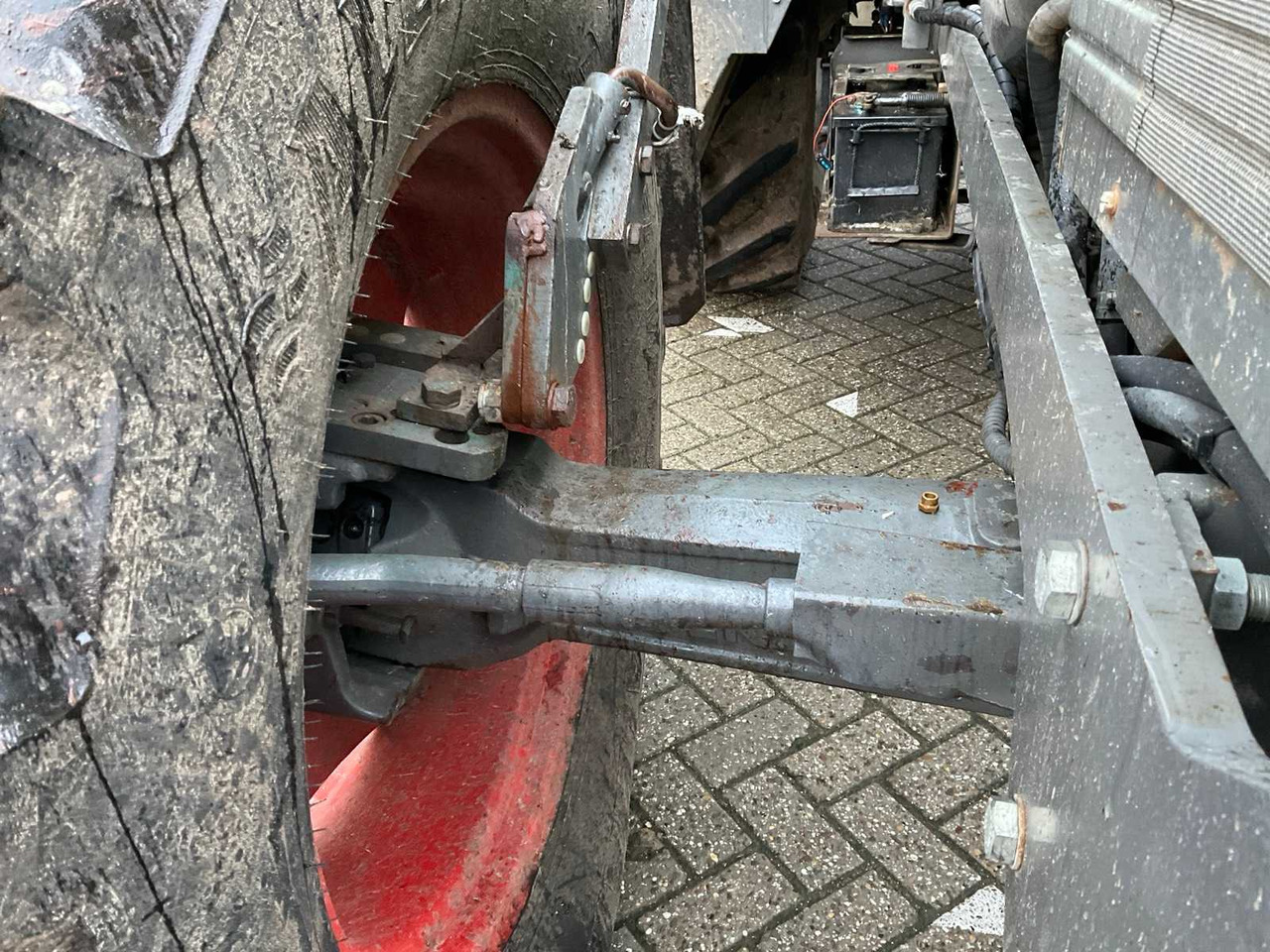 Tractor 1994 FENDT FARMER 312 TURBOMATIK ALL-WHEEL DRIVE FARM TRACTOR: foto 17 Tractor 1994 FENDT FARMER 312 TURBOMATIK ALL-WHEEL DRIVE FARM TRACTOR: foto 17