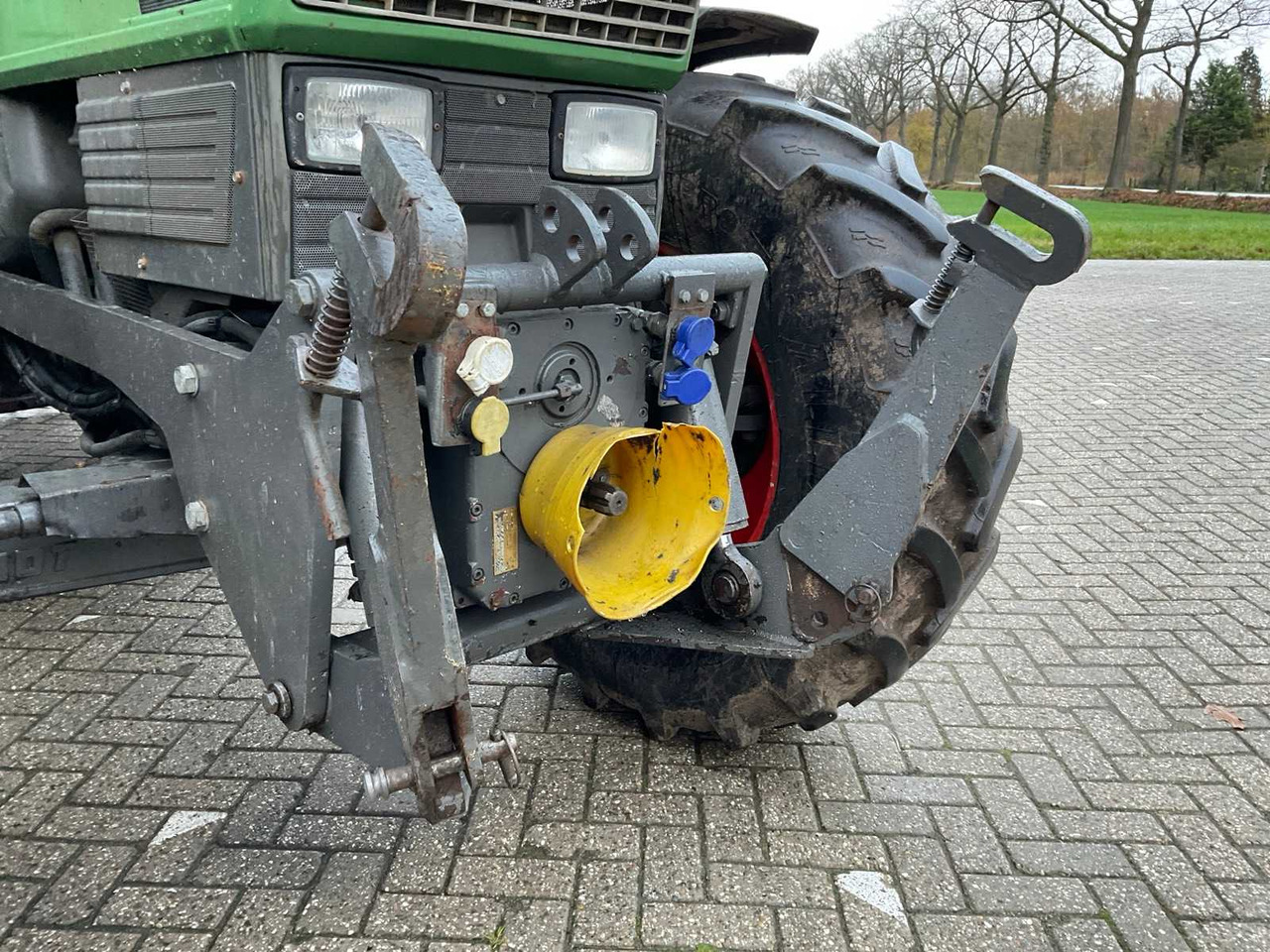 Tractor 1994 FENDT FARMER 312 TURBOMATIK ALL-WHEEL DRIVE FARM TRACTOR: foto 15 Tractor 1994 FENDT FARMER 312 TURBOMATIK ALL-WHEEL DRIVE FARM TRACTOR: foto 15