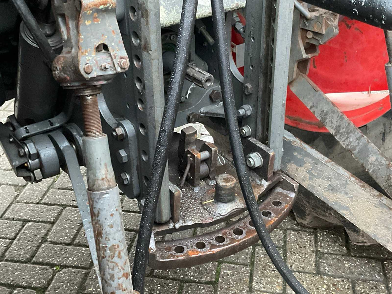 Tractor 1994 FENDT FARMER 312 TURBOMATIK ALL-WHEEL DRIVE FARM TRACTOR: foto 28 Tractor 1994 FENDT FARMER 312 TURBOMATIK ALL-WHEEL DRIVE FARM TRACTOR: foto 28