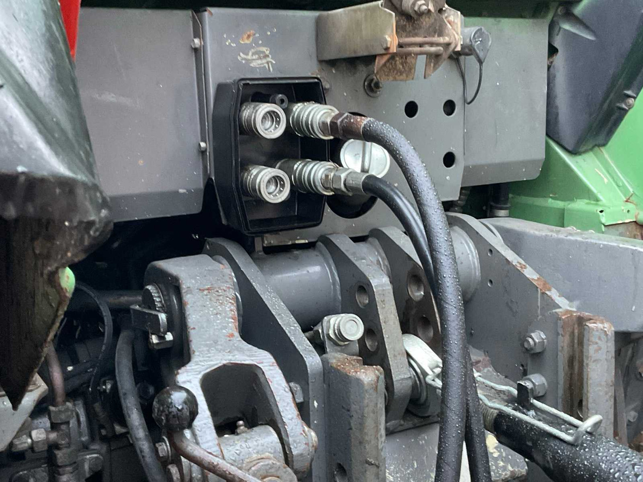 Tractor 1994 FENDT FARMER 312 TURBOMATIK ALL-WHEEL DRIVE FARM TRACTOR: foto 27 Tractor 1994 FENDT FARMER 312 TURBOMATIK ALL-WHEEL DRIVE FARM TRACTOR: foto 27