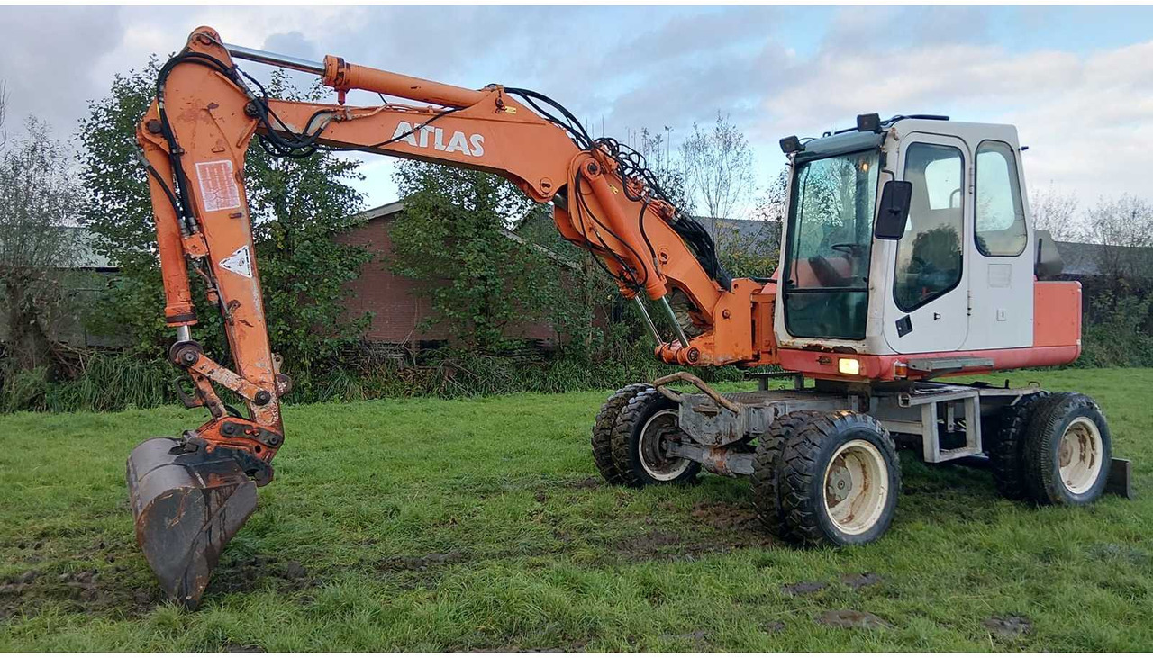 1996 ATLAS 1104 WHEELED EXCAVATOR - Excavadora de ruedas: foto 1 1996 ATLAS 1104 WHEELED EXCAVATOR - Excavadora de ruedas: foto 1