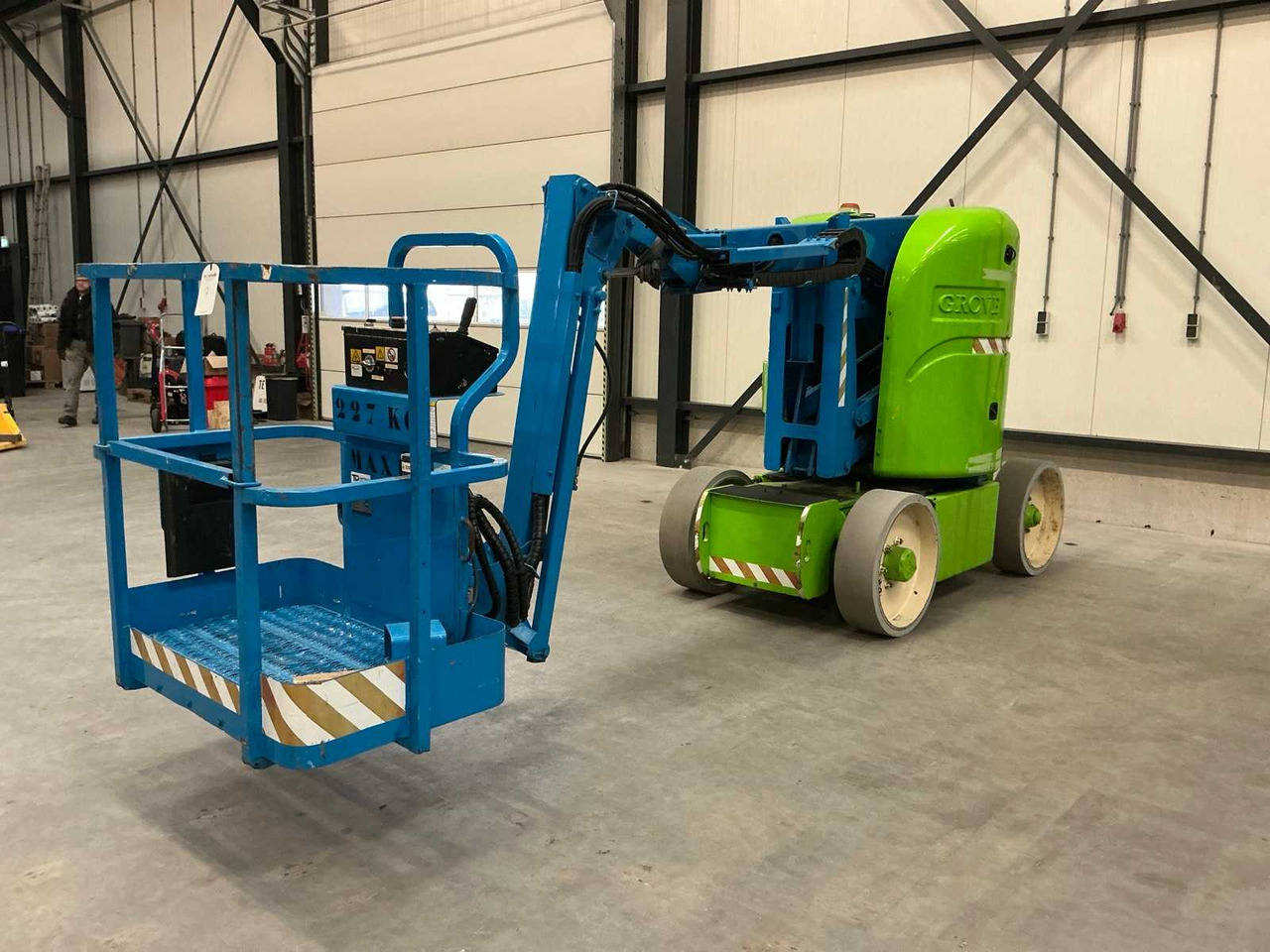 1999 GROVE AMZ 30 NEU AERIAL PLATFORM - Plataforma elevadora: foto 3 1999 GROVE AMZ 30 NEU AERIAL PLATFORM - Plataforma elevadora: foto 3