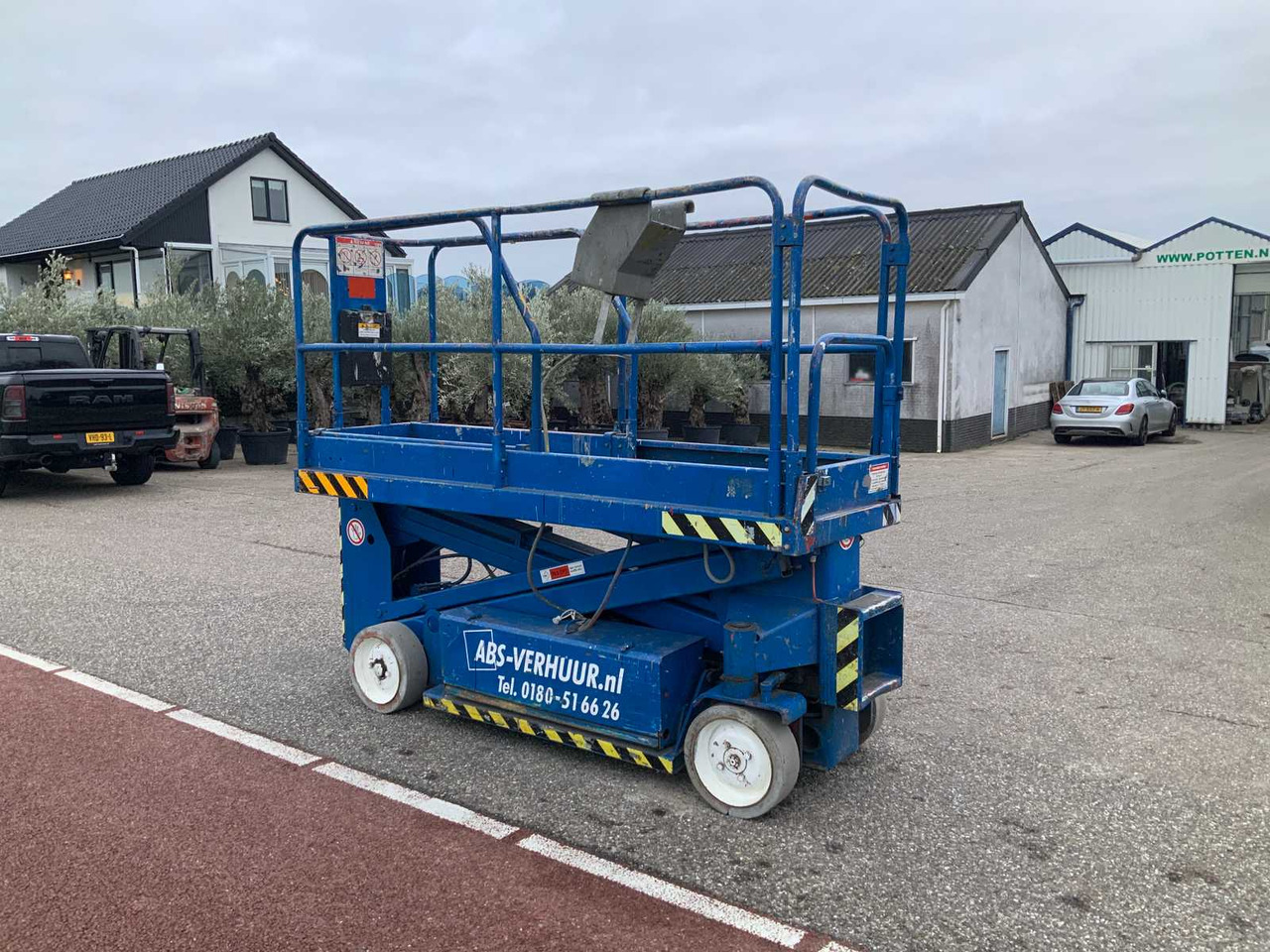 1999 UPRIGHT SL20 AERIAL PLATFORM - Plataforma elevadora: foto 5 1999 UPRIGHT SL20 AERIAL PLATFORM - Plataforma elevadora: foto 5