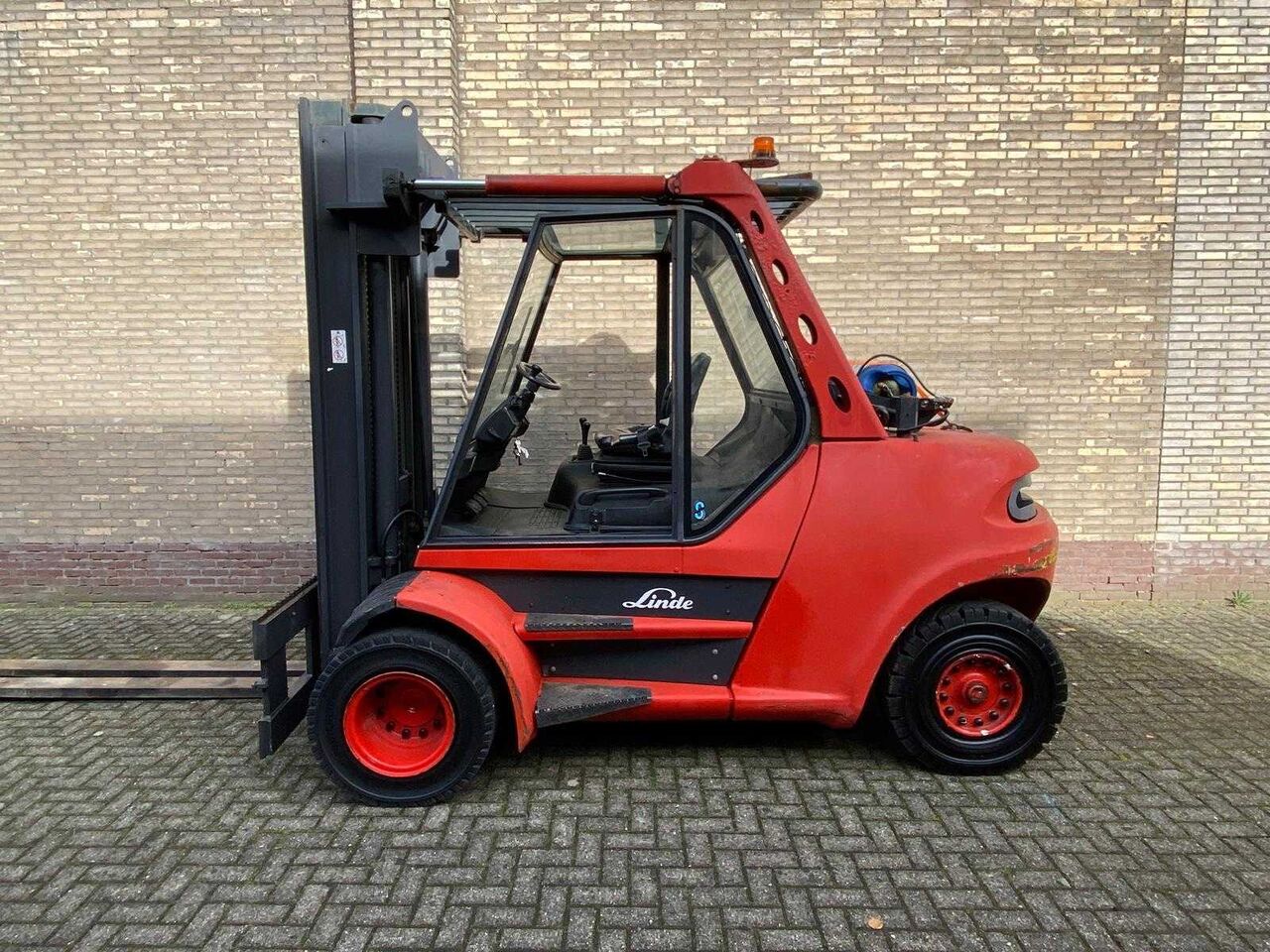 2002 LINDE H80T FORKLIFT TRUCK - Carretilla elevadora: foto 2 2002 LINDE H80T FORKLIFT TRUCK - Carretilla elevadora: foto 2