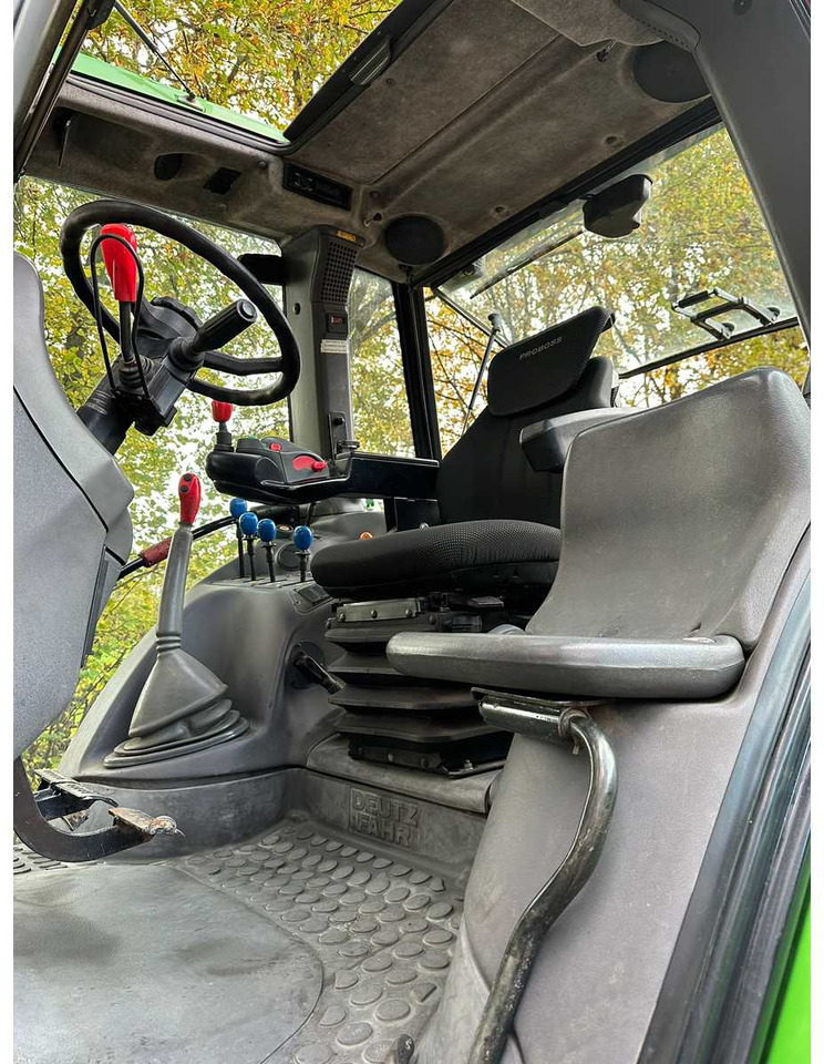 2003 DEUTZ-FAHR AGROTRON 115 MK3 ALL-WHEEL DRIVE FARM TRACTOR - Tractor: foto 5 2003 DEUTZ-FAHR AGROTRON 115 MK3 ALL-WHEEL DRIVE FARM TRACTOR - Tractor: foto 5