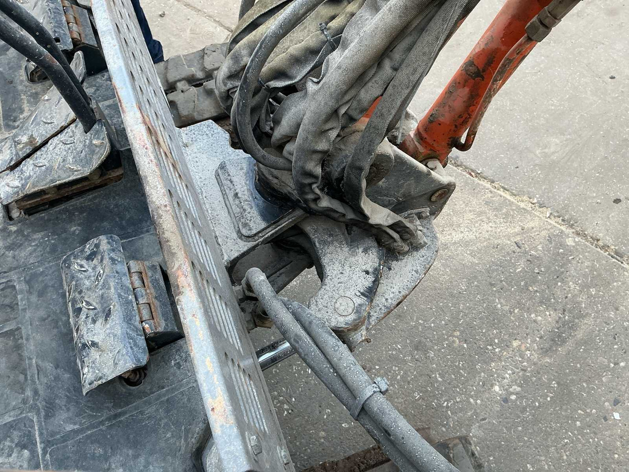 Excavadora 2006 HITACHI ZX18 CRAWLER EXCAVATOR: foto 25