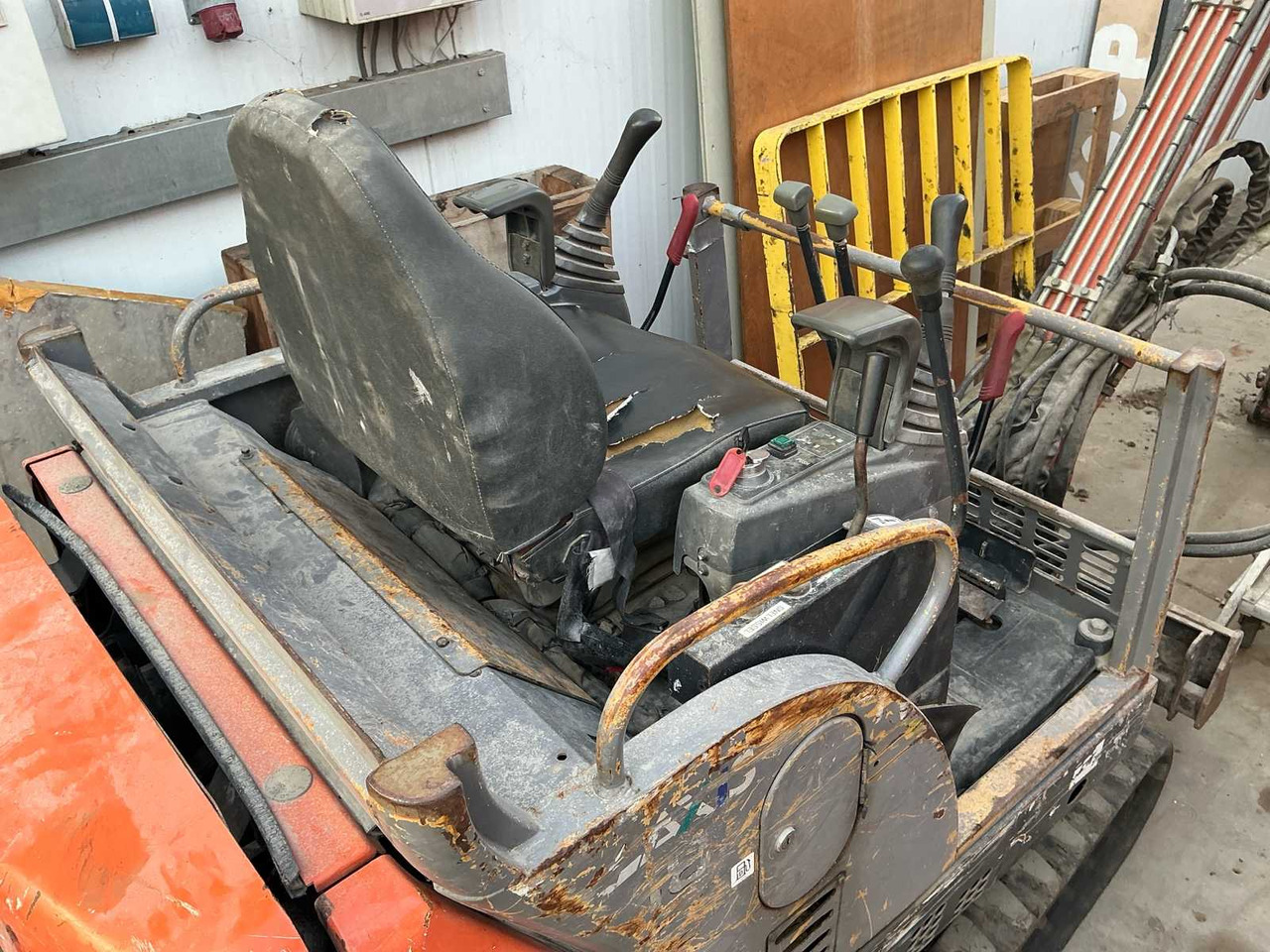 Excavadora 2006 HITACHI ZX18 CRAWLER EXCAVATOR: foto 28