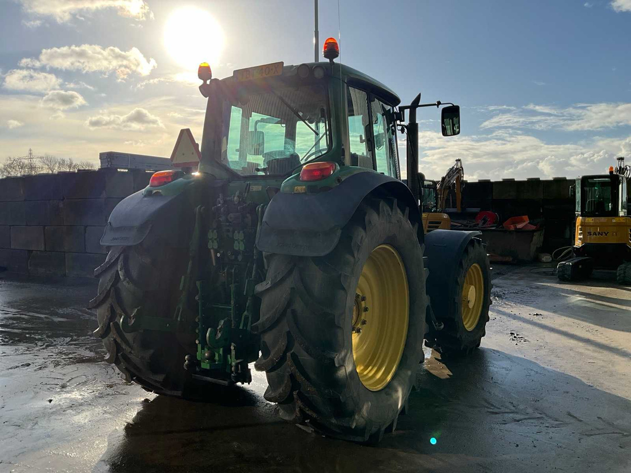2007 JOHN DEERE 6820 FOUR WHEEL DRIVE FARM TRACTOR - Tractor: foto 4 2007 JOHN DEERE 6820 FOUR WHEEL DRIVE FARM TRACTOR - Tractor: foto 4