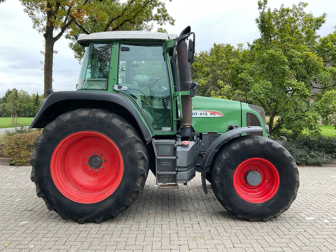2008 FENDT 412 VARIO TMS ALL-WHEEL DRIVE AGRICULTURAL TRACTOR - Tractor: foto 4 2008 FENDT 412 VARIO TMS ALL-WHEEL DRIVE AGRICULTURAL TRACTOR - Tractor: foto 4