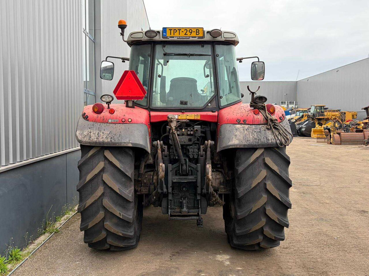 2008 MASSEY FERGUSON 6480 DYNA-6 FOUR WHEEL DRIVE FARM TRACTOR - Tractor: foto 5 2008 MASSEY FERGUSON 6480 DYNA-6 FOUR WHEEL DRIVE FARM TRACTOR - Tractor: foto 5