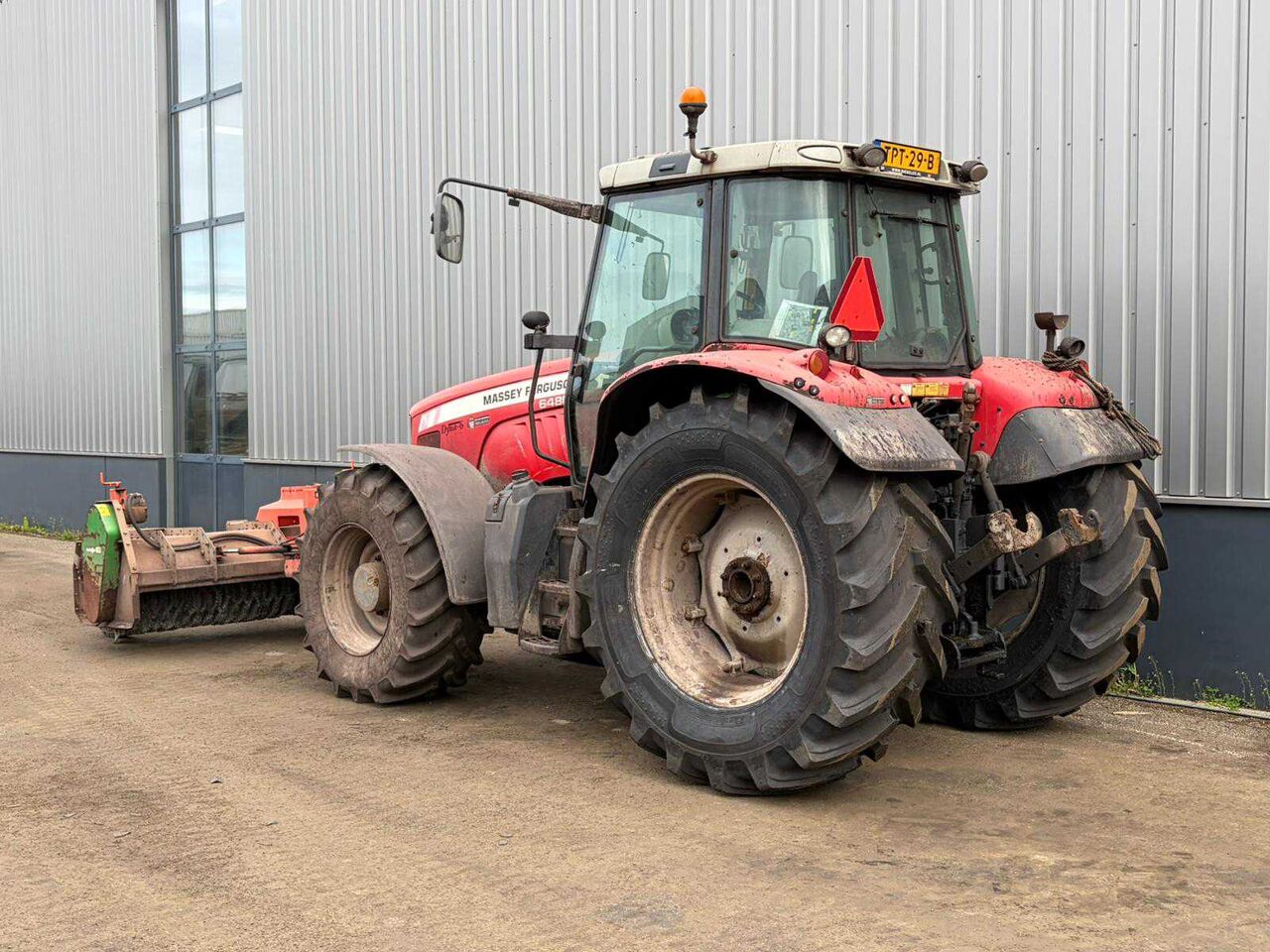 2008 MASSEY FERGUSON 6480 DYNA-6 FOUR WHEEL DRIVE FARM TRACTOR - Tractor: foto 2 2008 MASSEY FERGUSON 6480 DYNA-6 FOUR WHEEL DRIVE FARM TRACTOR - Tractor: foto 2