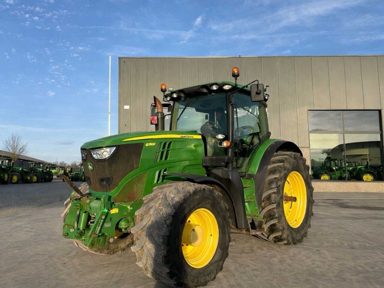 2012 JOHN DEERE 6210R FARM TRACTOR - Tractor: foto 1 2012 JOHN DEERE 6210R FARM TRACTOR - Tractor: foto 1
