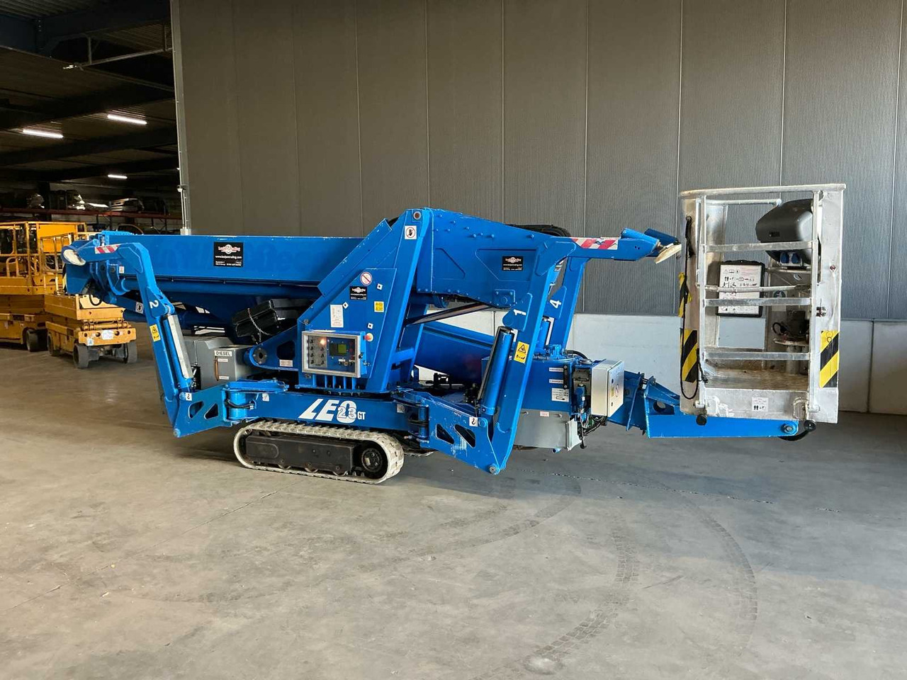 2012 TEUPEN - LEO 23GT - CRAWLER SPIDER AERIAL PLATFORM - Plataforma elevadora: foto 4 2012 TEUPEN - LEO 23GT - CRAWLER SPIDER AERIAL PLATFORM - Plataforma elevadora: foto 4