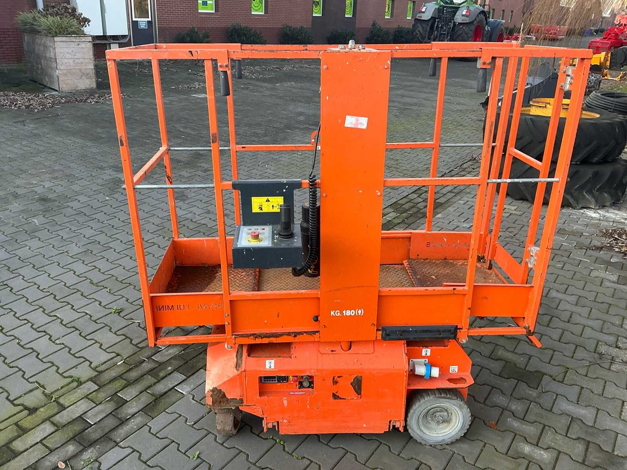 2014 BRAVIISOL LAZY MINI HD AERIAL PLATFORM - Plataforma elevadora: foto 4 2014 BRAVIISOL LAZY MINI HD AERIAL PLATFORM - Plataforma elevadora: foto 4