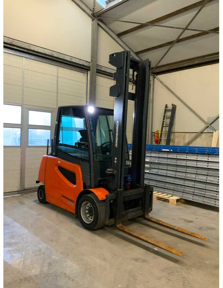 2014 JUNGHEINRICH EFG 540 FORKLIFT - Carretilla elevadora: foto 2 2014 JUNGHEINRICH EFG 540 FORKLIFT - Carretilla elevadora: foto 2