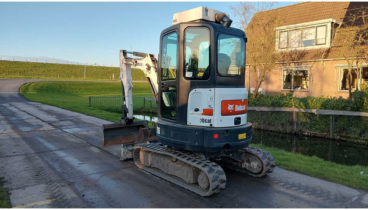 2015 BOBCAT E26 MIDI EXCAVATOR - Excavadora: foto 3 2015 BOBCAT E26 MIDI EXCAVATOR - Excavadora: foto 3