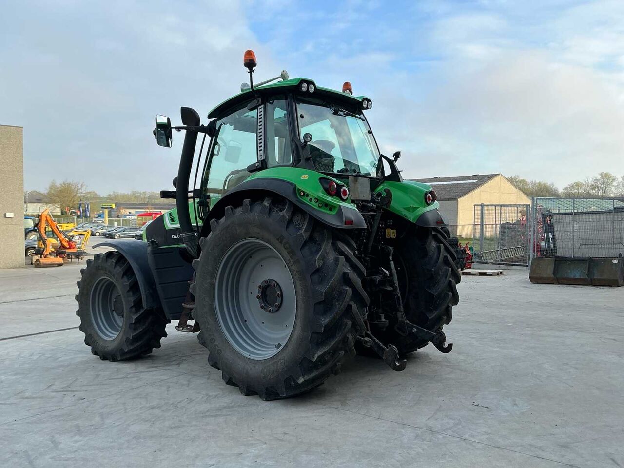 2015 DEUTZ-FAHR TT42 6190 FOUR WHEEL DRIVE FARM TRACTOR - Tractor: foto 3 2015 DEUTZ-FAHR TT42 6190 FOUR WHEEL DRIVE FARM TRACTOR - Tractor: foto 3