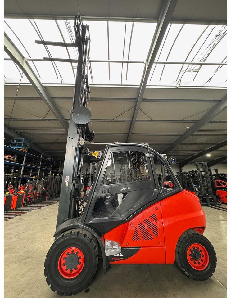 2015 LINDE H50D 5,000KG TRIPLEX 666CM 3+4TH VALVE DIESEL FORKLIFT FORKLIFT 15,862 HOURS. - Carretilla elevadora: foto 3 2015 LINDE H50D 5,000KG TRIPLEX 666CM 3+4TH VALVE DIESEL FORKLIFT FORKLIFT 15,862 HOURS. - Carretilla elevadora: foto 3