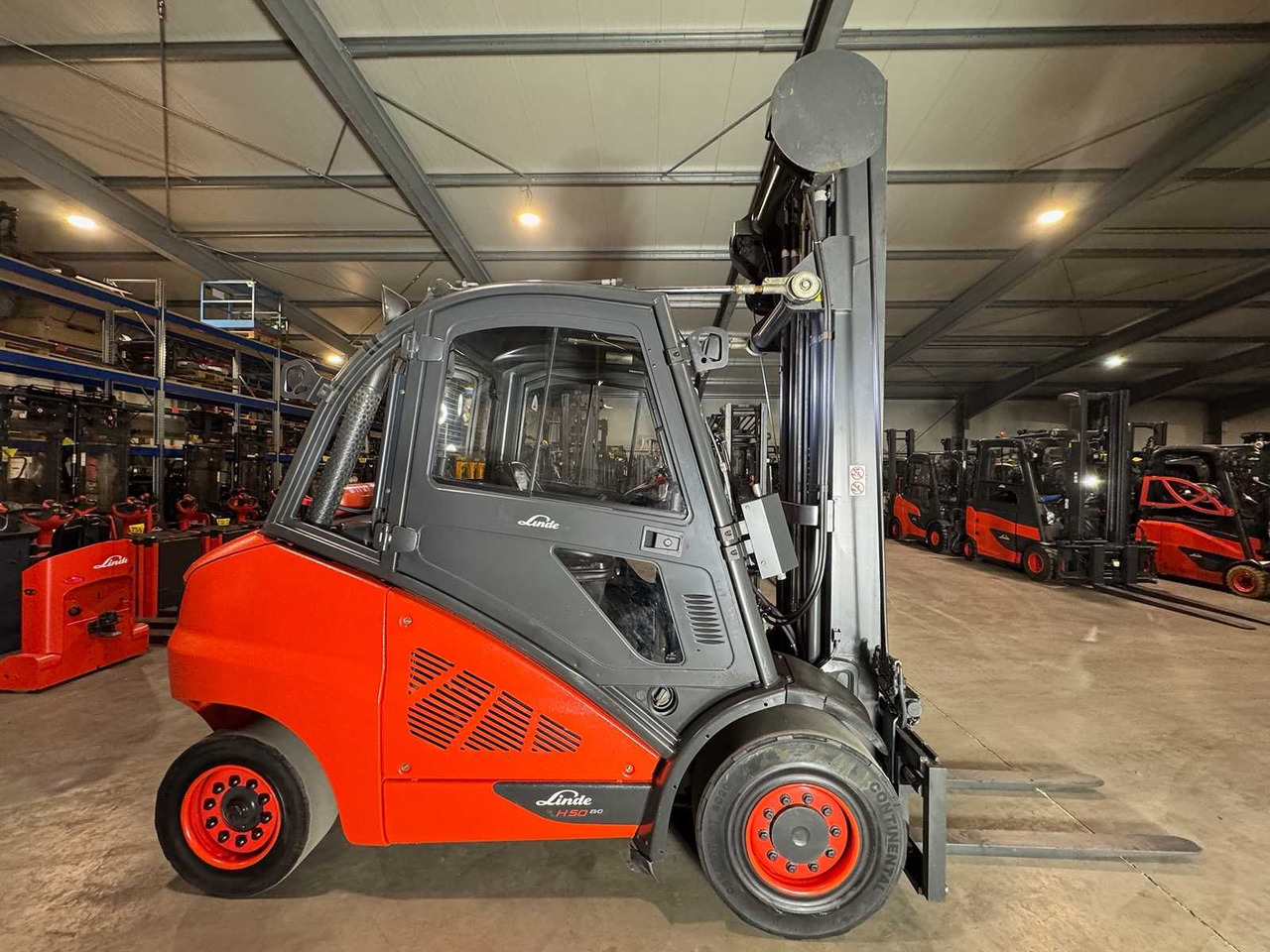 Carretilla elevadora 2015 LINDE H50D 5,000KG TRIPLEX 666CM 3RD+4TH VALVE DIESEL FORKLIFT FORKLIFT 15,042 HOURS.: foto 6 Carretilla elevadora 2015 LINDE H50D 5,000KG TRIPLEX 666CM 3RD+4TH VALVE DIESEL FORKLIFT FORKLIFT 15,042 HOURS.: foto 6